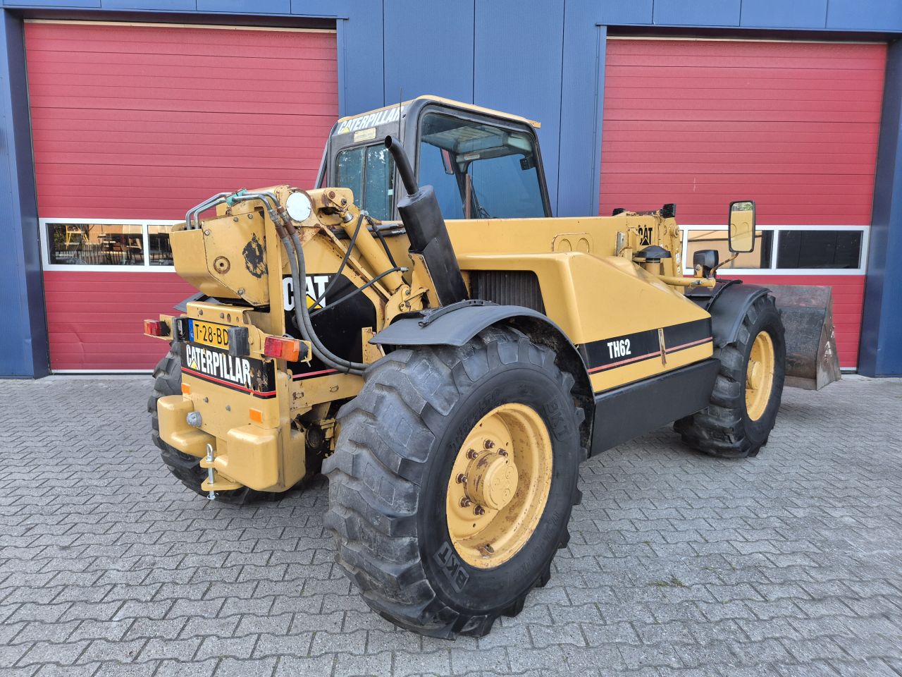 CATERPILLAR TH62 VERREIKER MET POWERSHIFT 4X4X4 KENTEKEN