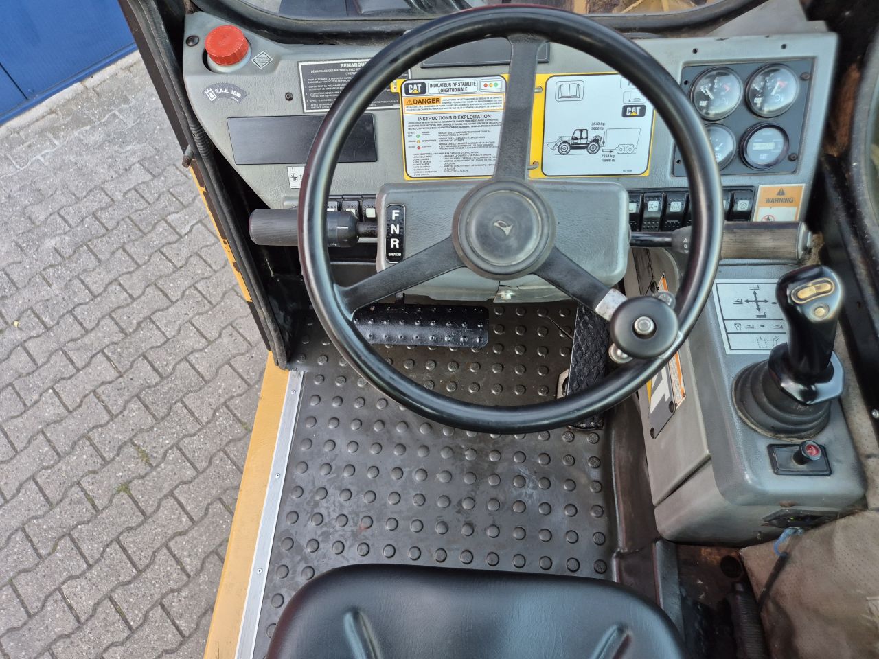 CATERPILLAR TH62 VERREIKER MET POWERSHIFT 4X4X4 KENTEKEN