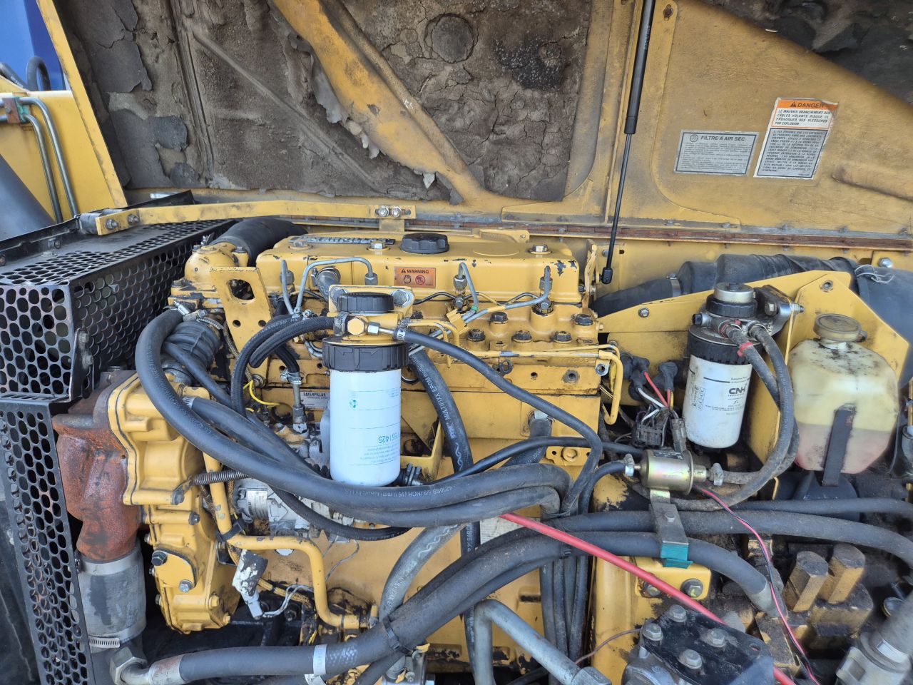 CATERPILLAR TH62 VERREIKER MET POWERSHIFT 4X4X4 KENTEKEN