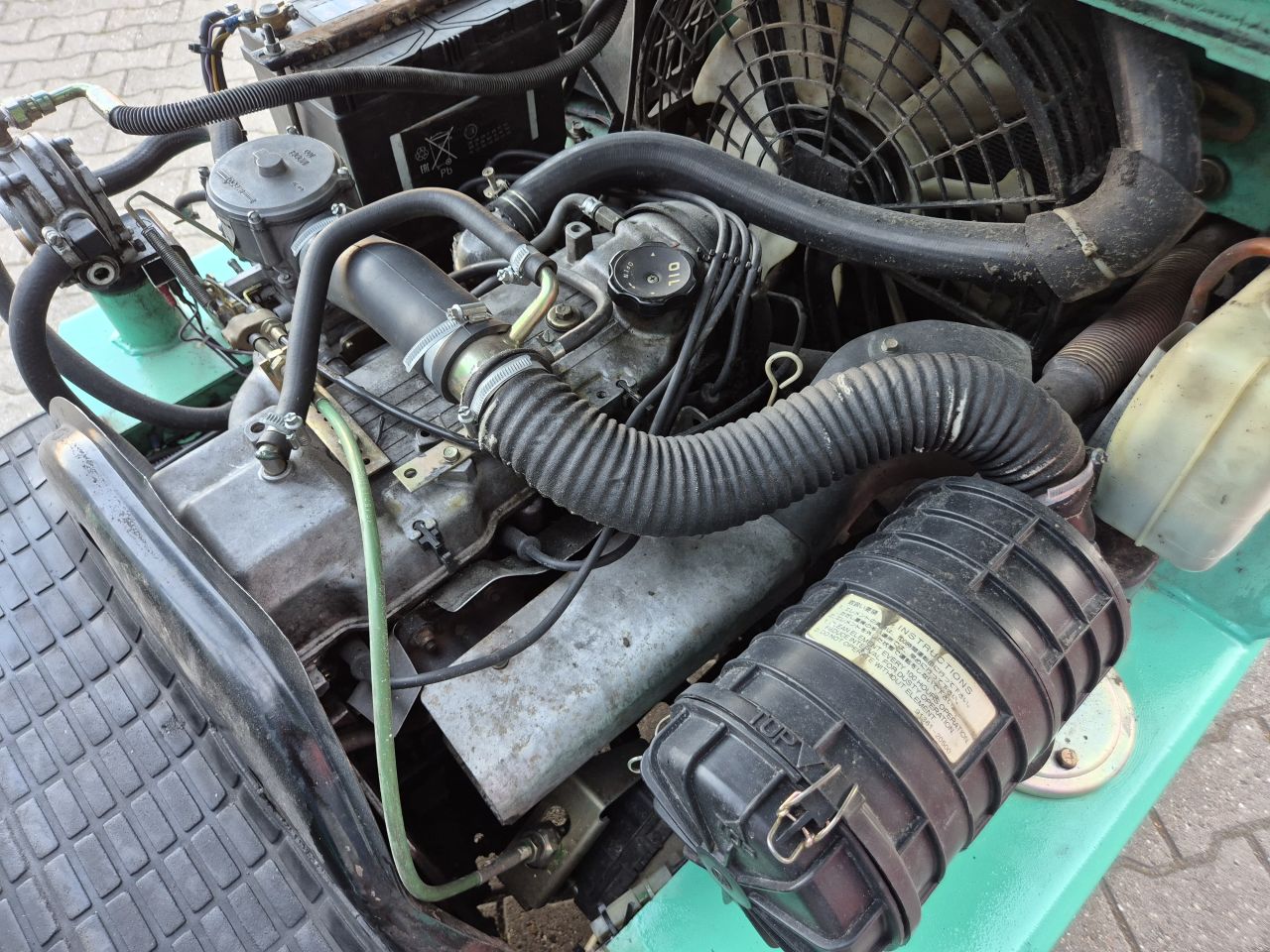 MITSUBISHI FG18 HEFTRUCK LPG TRIPLOMAST EN VORKVERSTELLER