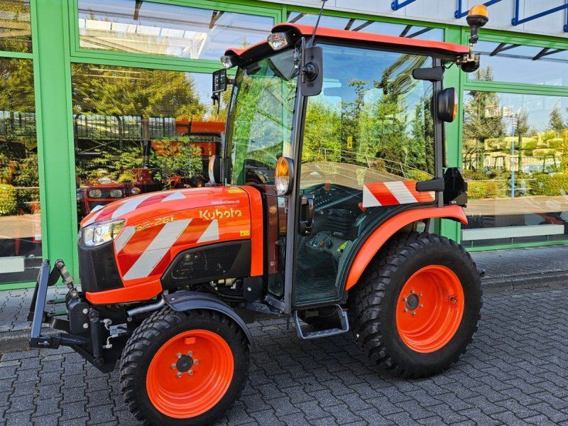 Kubota B2-261