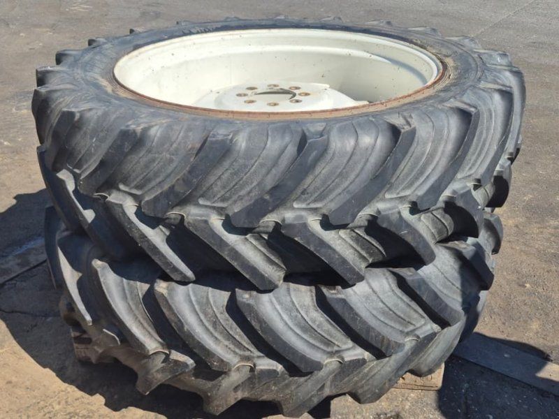 Taurus 400/75 R38