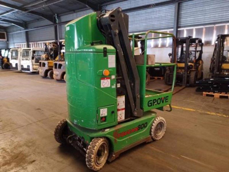 JLG TOUCAN 800