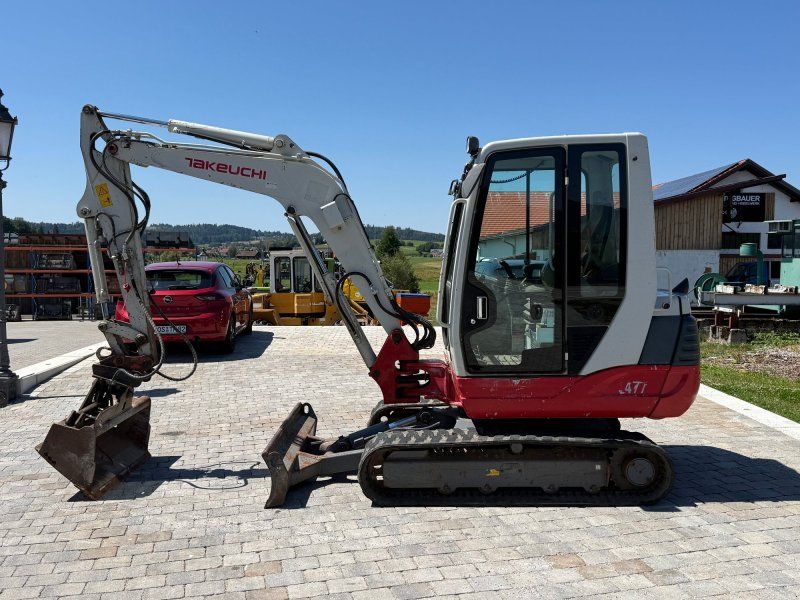Takeuchi TB 235