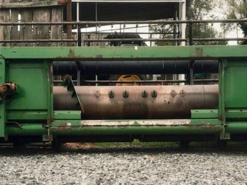 John Deere 622R
