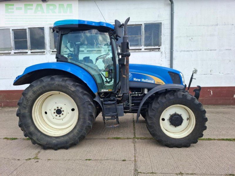 New Holland T6070