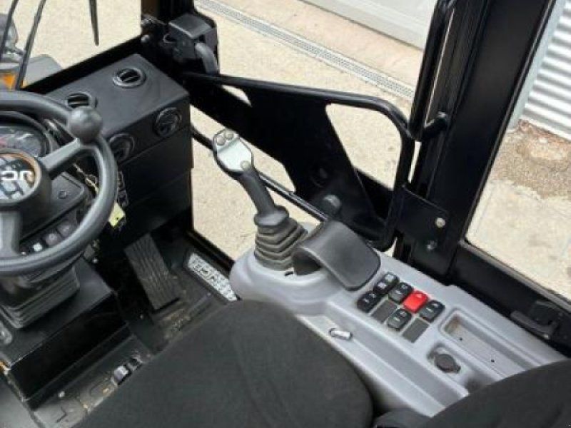 JCB 403 Plus