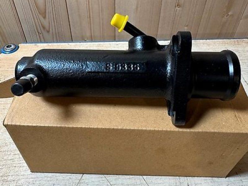 Mercedes-Benz Hauptbremszylinder U406