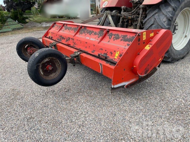 Kuhn RM 320