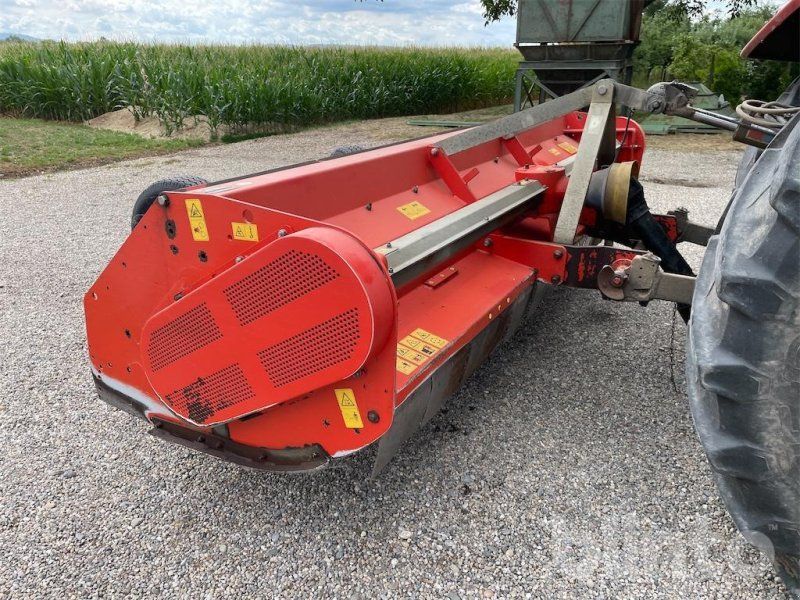 Kuhn RM 320