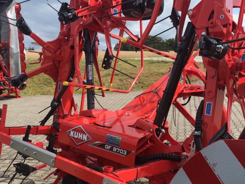 Kuhn GF 8703