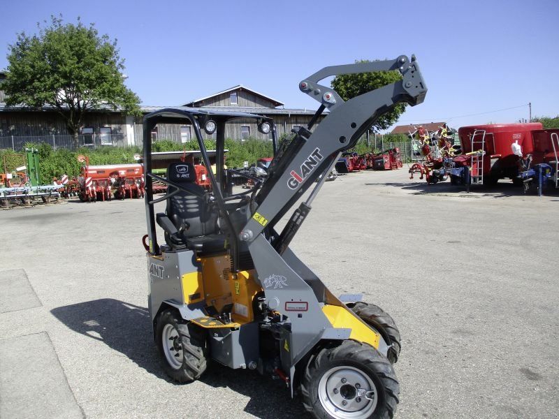 Giant G1200 #887