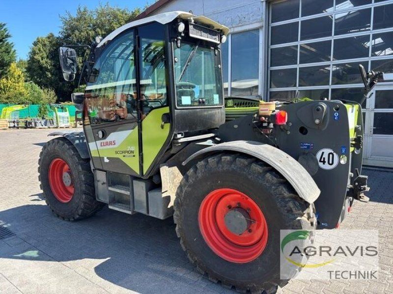 Claas SCORPION 741 VARIPOWER