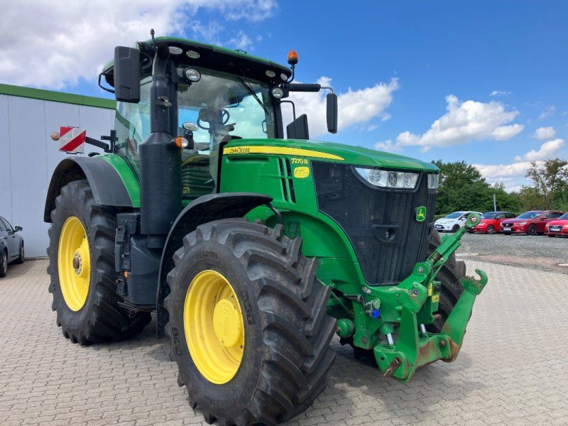 John Deere 7270R/ Frontzapfwelle/ Reifen neuwertig!