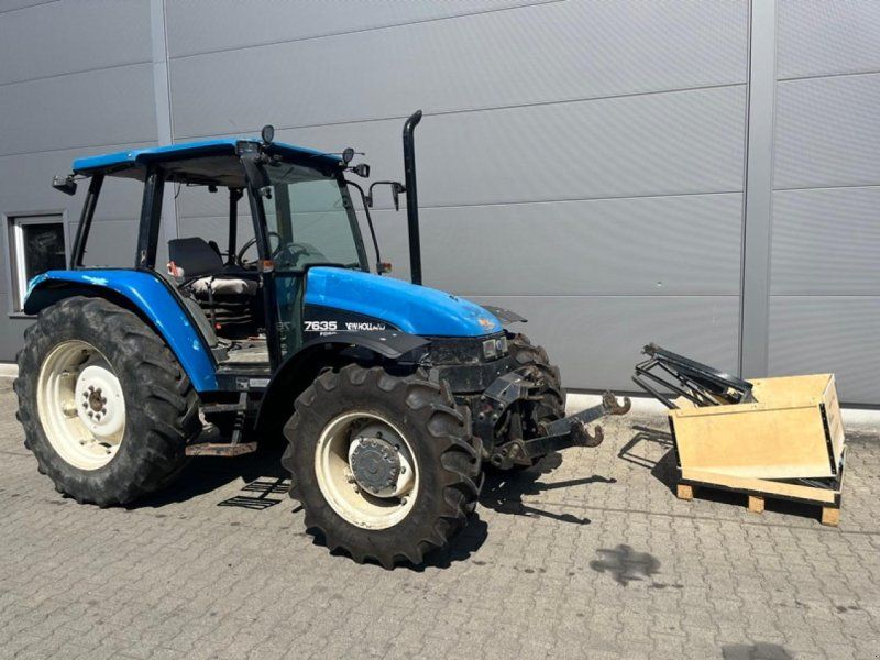 New Holland 7635 Ford Unfall