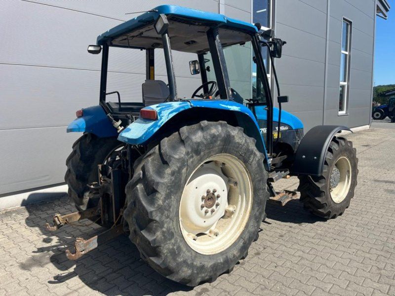 New Holland 7635 Ford Unfall