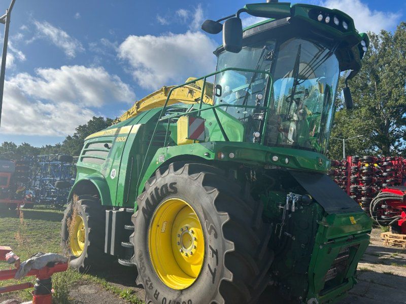 John Deere FELDHÄCKSLER 8500 MJ18