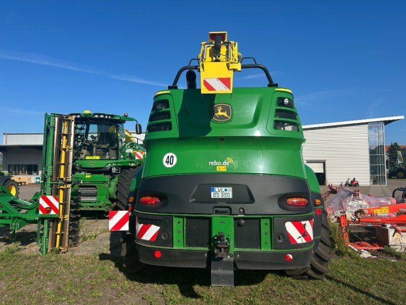 John Deere FELDHÄCKSLER 8500 MJ18
