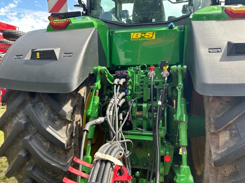 John Deere 7R350