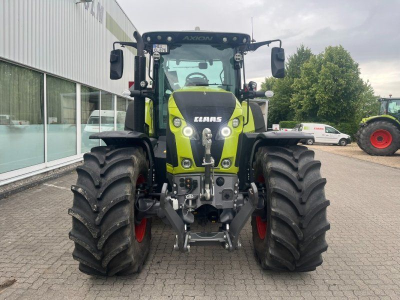 Claas AXION 870