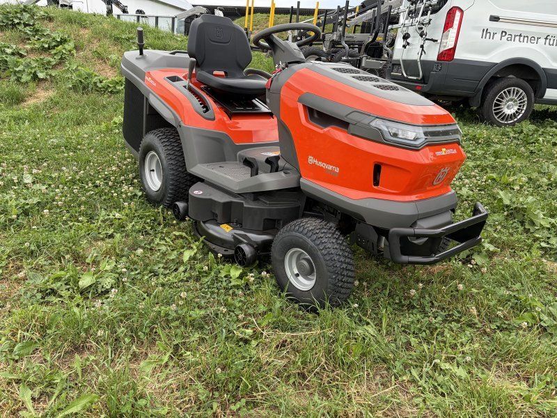 Husqvarna TC 220T 20PS 2 Zylinder MASCHINE