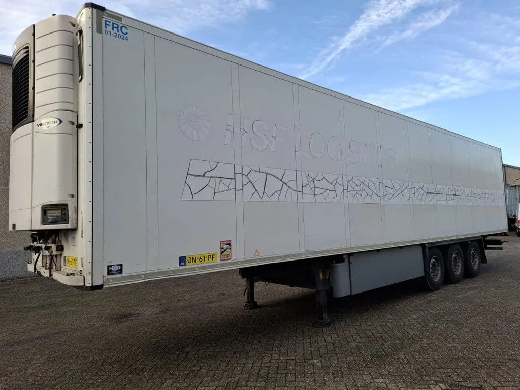 SCHMITZ CARGOBULL SCB*S3B / ON-61-PF