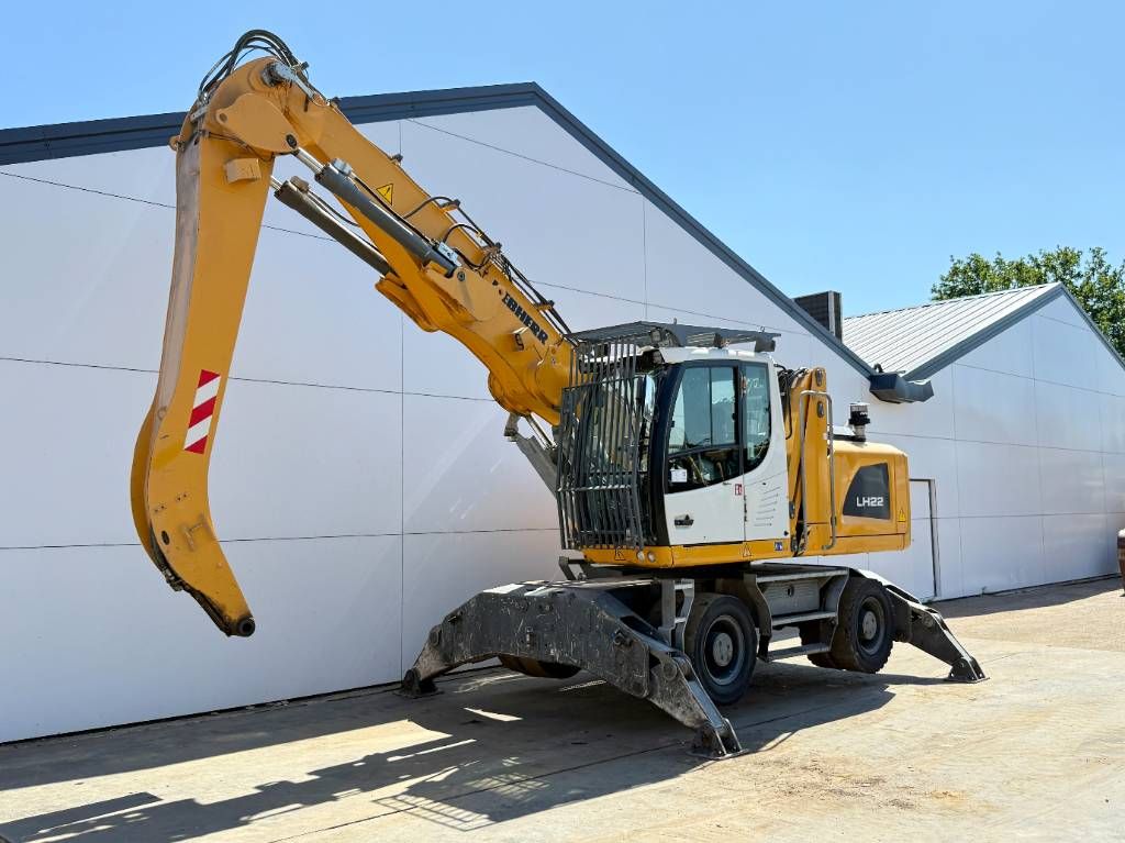 Liebherr LH22 Litronic - Automatic Greasing / Tilting Cab