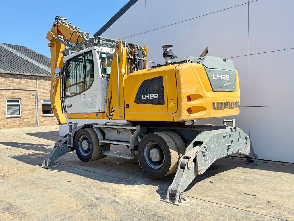 Liebherr LH22 Litronic - Automatic Greasing / Tilting Cab