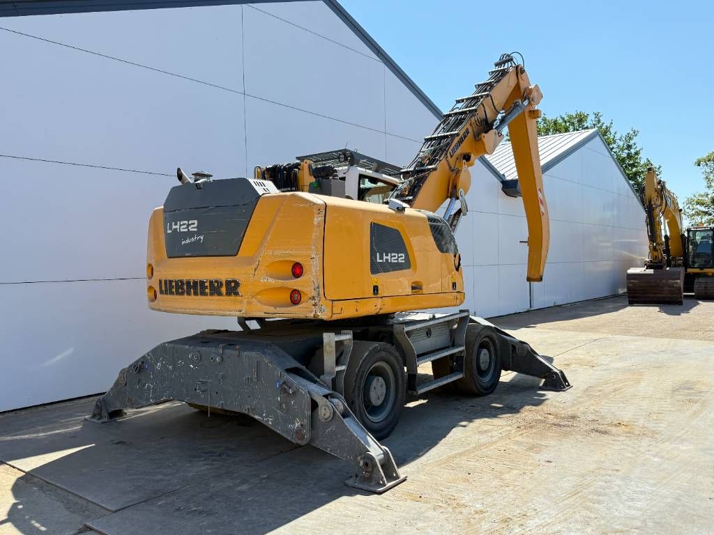Liebherr LH22 Litronic - Automatic Greasing / Tilting Cab