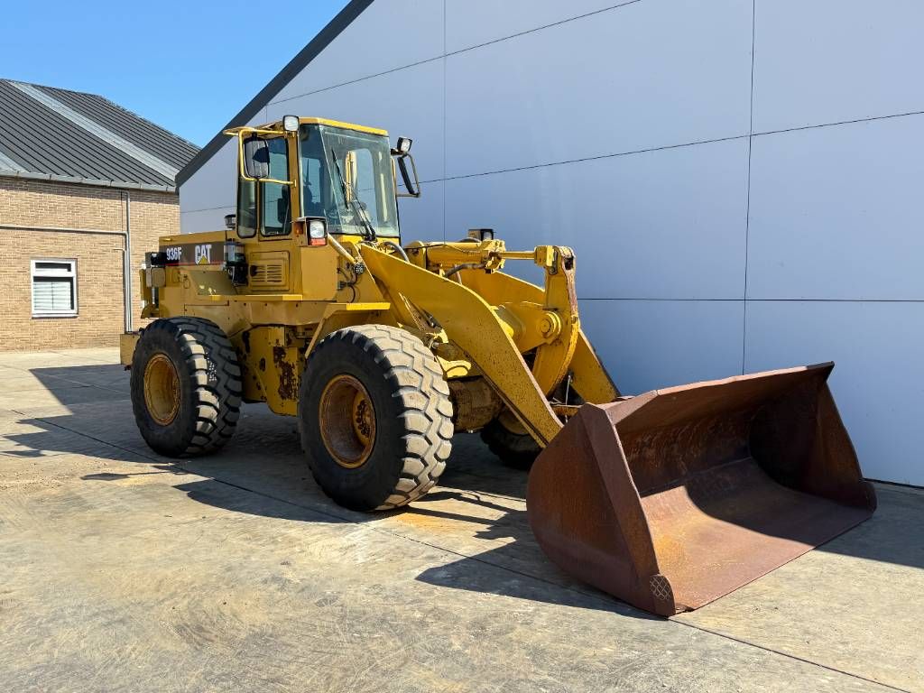 CAT 936F - Automatic Greasing / Airco