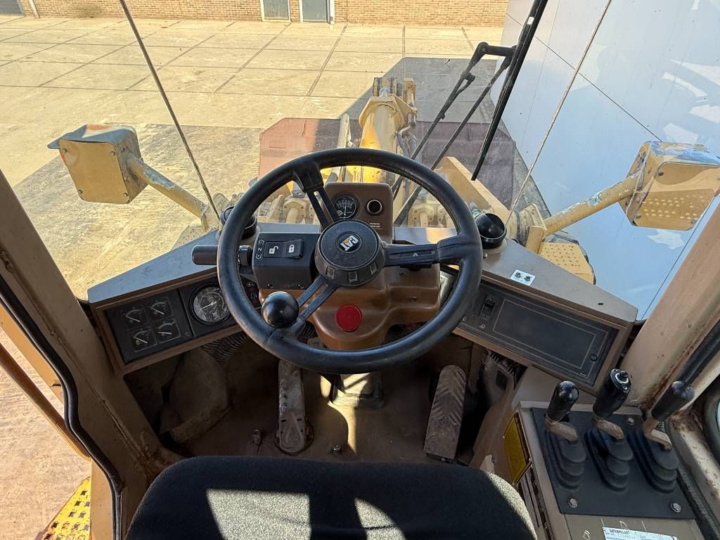 CAT 936F - Automatic Greasing / Airco