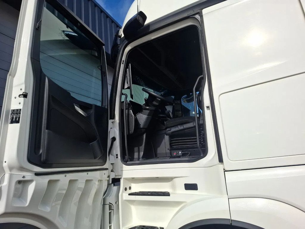 Mercedes-Benz Actros 2545 GIGASPACE 6X2 14666