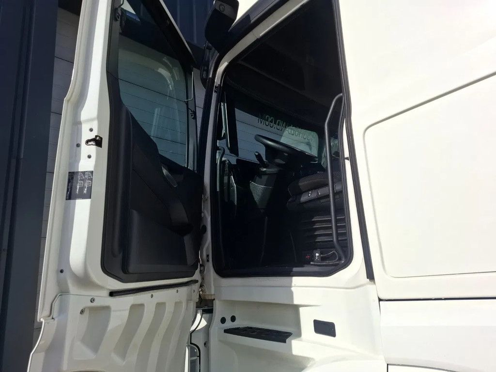 Mercedes-Benz Actros 2545 GIGASPACE 6X2 16387