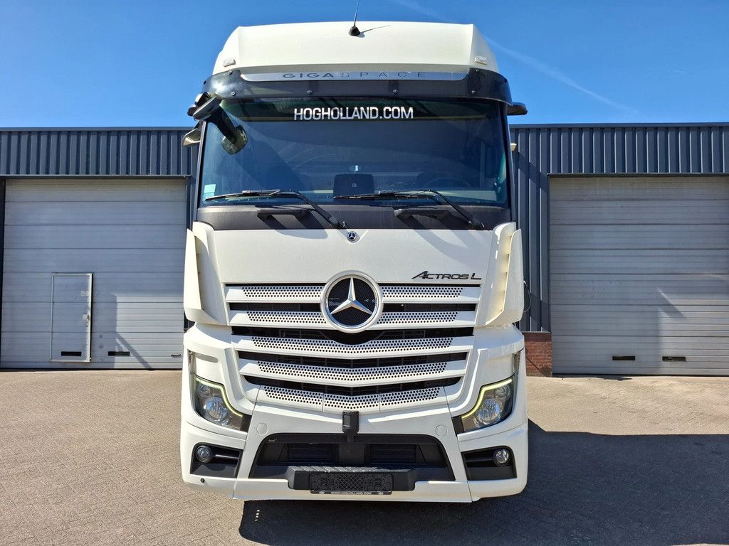 Mercedes-Benz Actros 2545 GIGASPACE 6X2 12238