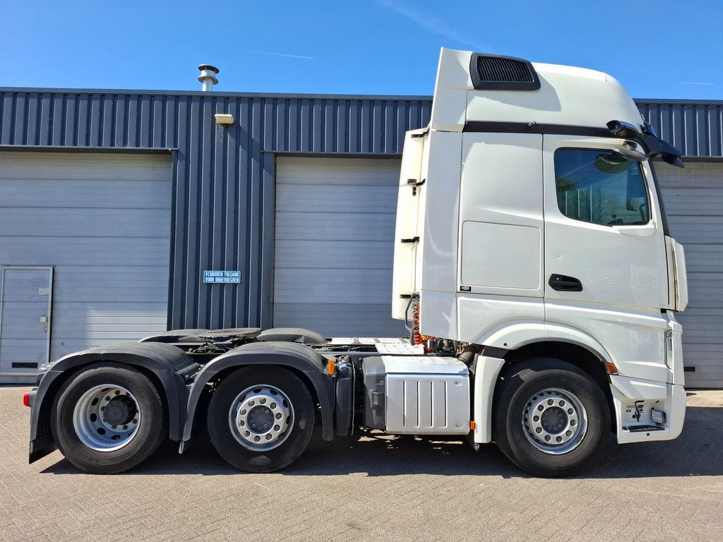 Mercedes-Benz Actros 2545 GIGASPACE 6X2 12238
