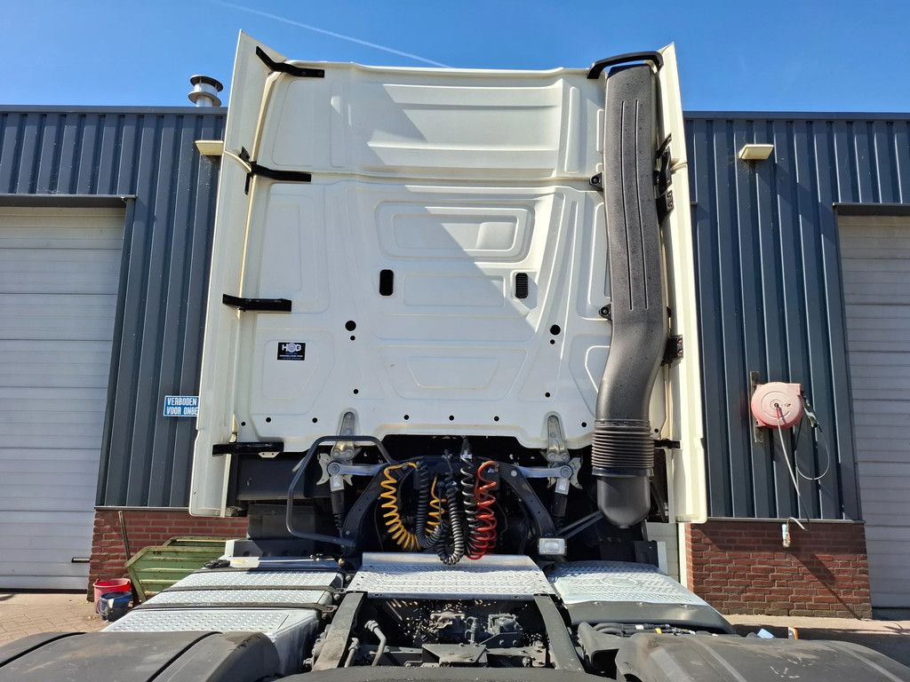 Mercedes-Benz Actros 2545 GIGASPACE 6X2 12238