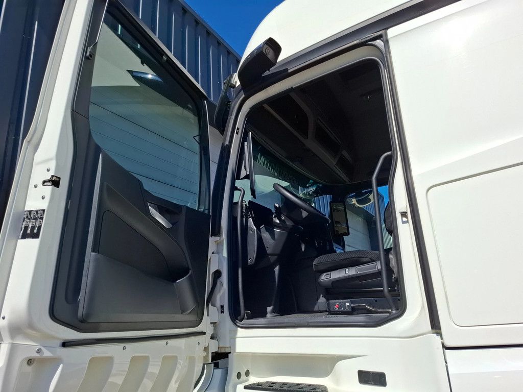 Mercedes-Benz Actros 2545 GIGASPACE 6X2 12238