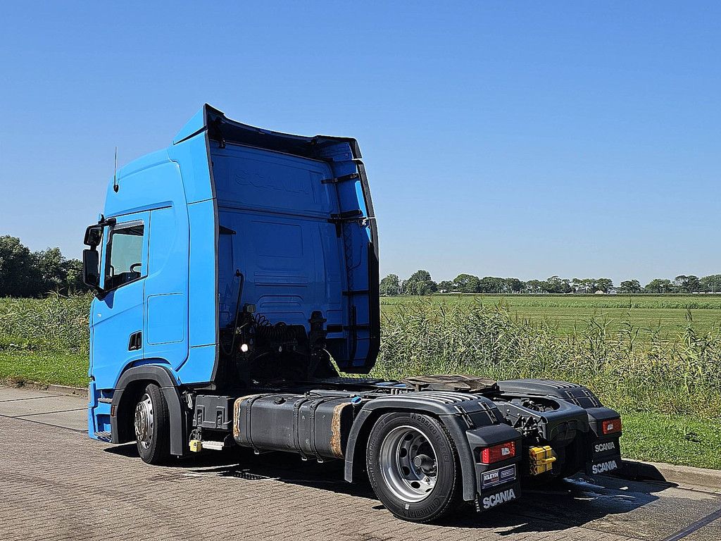 SCANIA R450 spoilers
