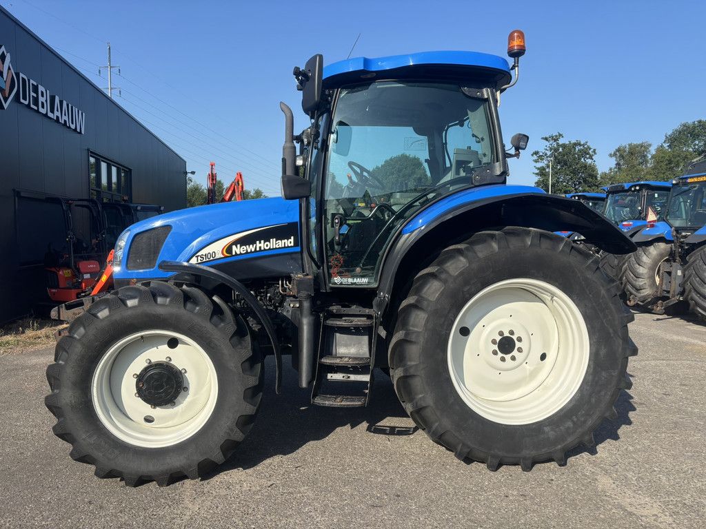 NEW HOLLAND TS100A
