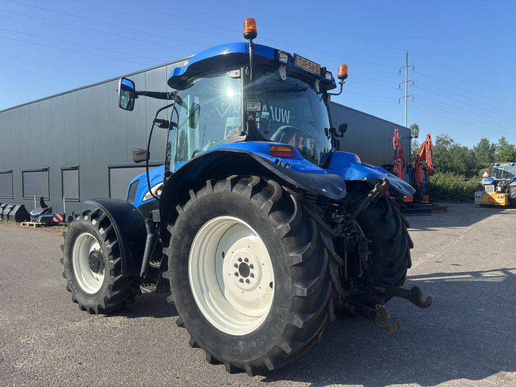 NEW HOLLAND TS100A