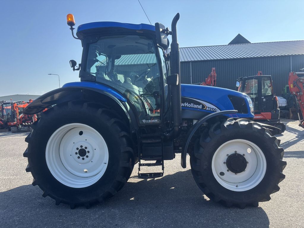 NEW HOLLAND TS100A