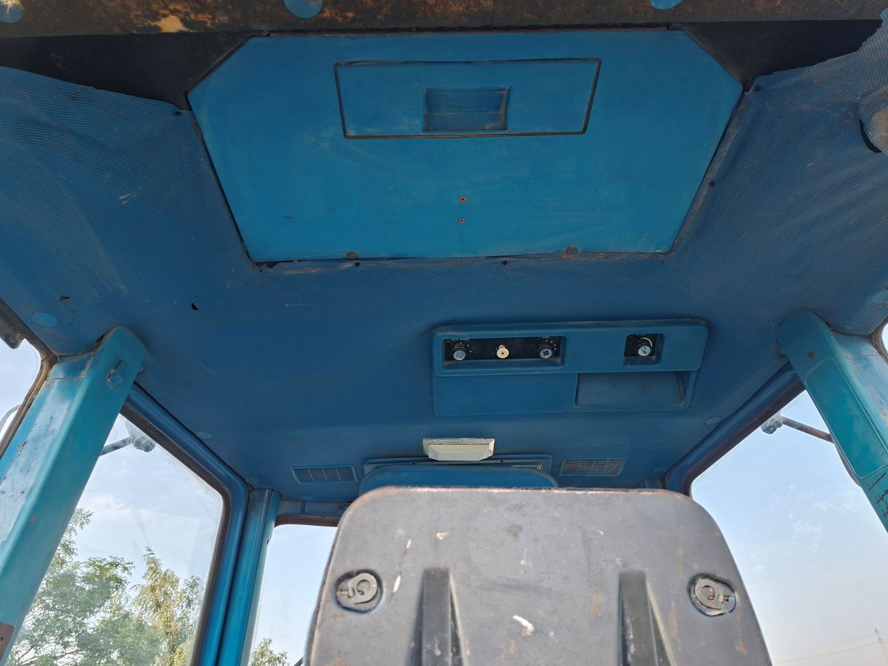 Ford 3600 met STUURBEKRACTIGING