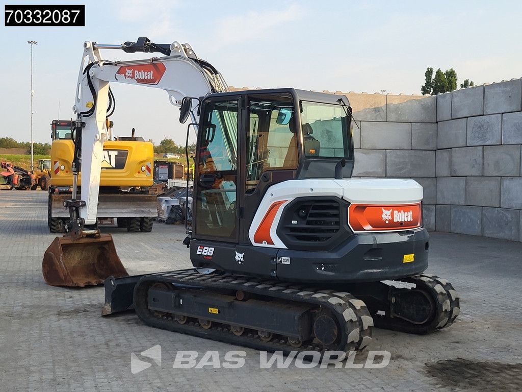 Bobcat E88 A/C