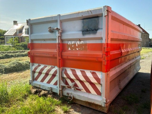 Construction trailer