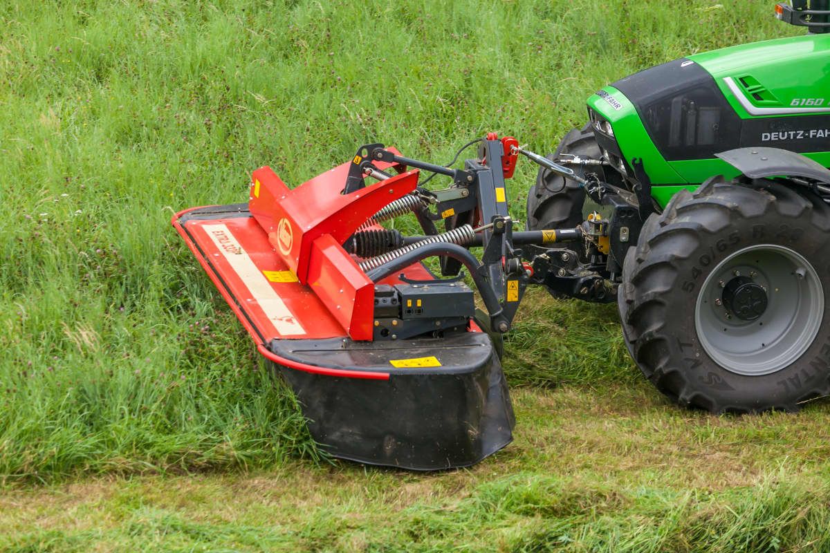 Vicon 332 XF frontmaaier