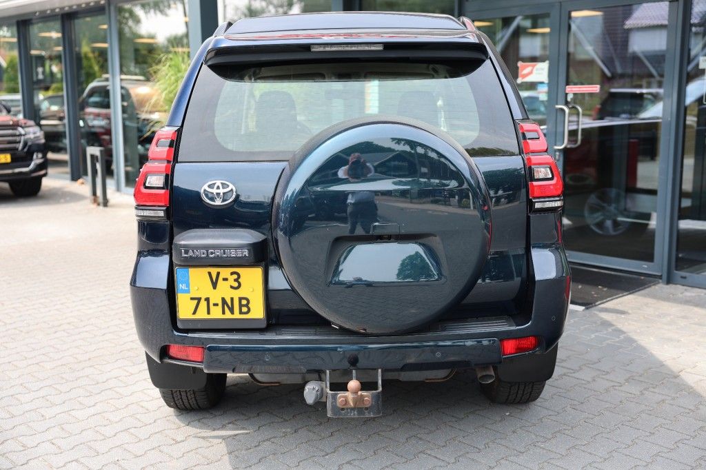 Toyota Landcruiser 150 2.8 D-4D 3DRS CHALLENGER A/T VAN
