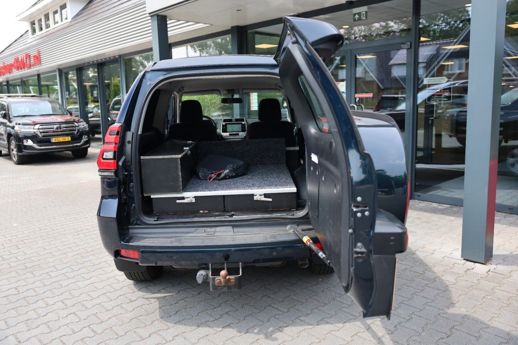 Toyota Landcruiser 150 2.8 D-4D 3DRS CHALLENGER A/T VAN