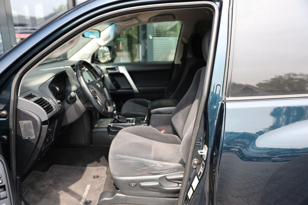 Toyota Landcruiser 150 2.8 D-4D 3DRS CHALLENGER A/T VAN
