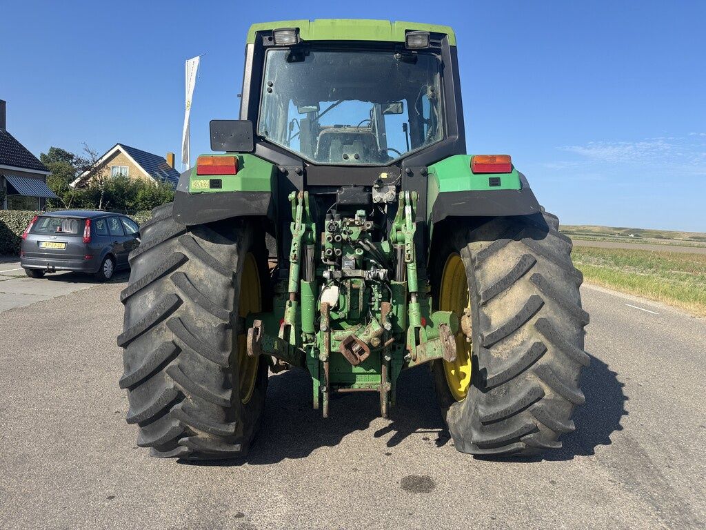 John Deere 6800 met voorlader