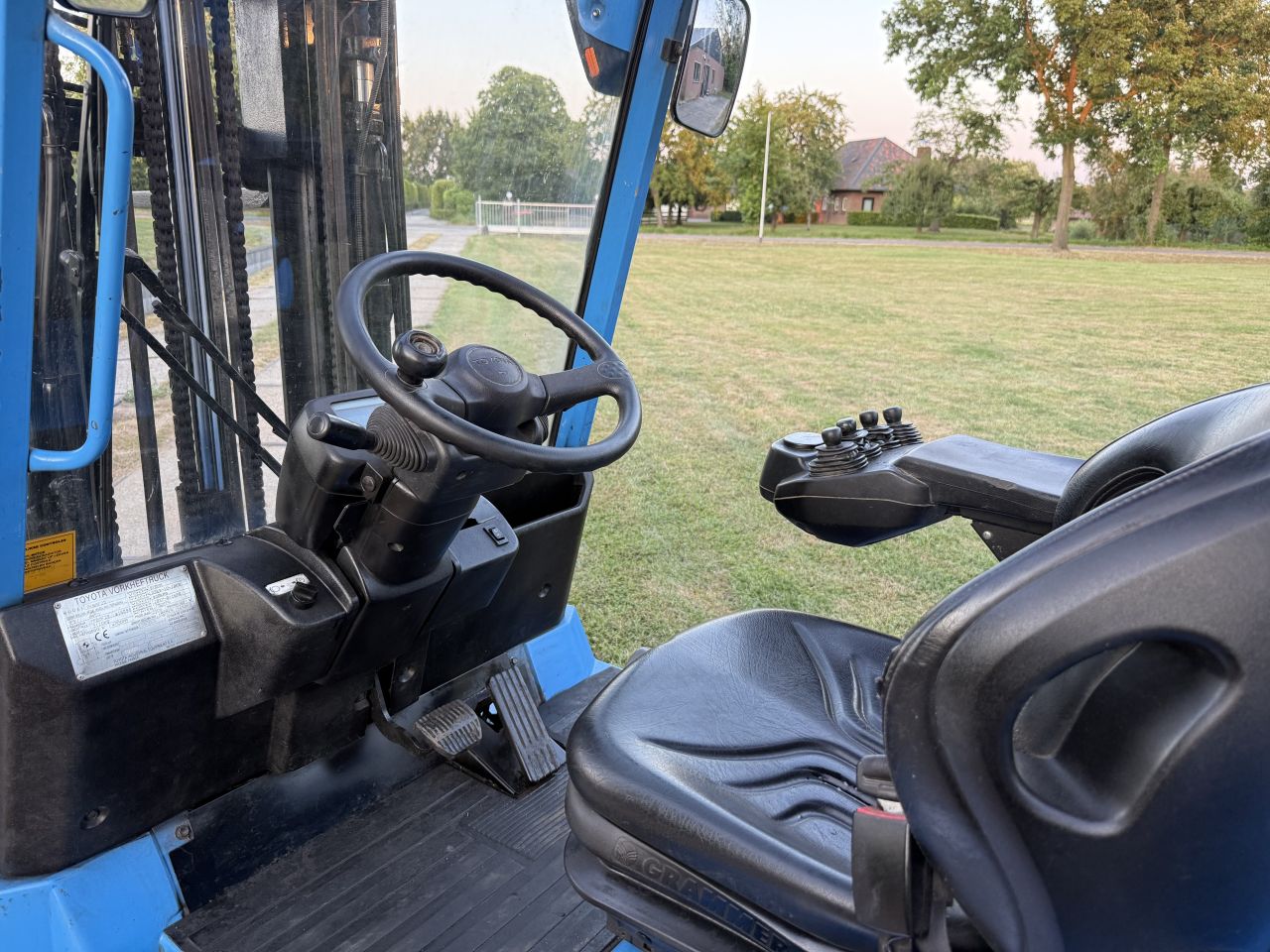 Toyota 2500KG elektr triplo 4.7M freelift Sideshift 3600uur